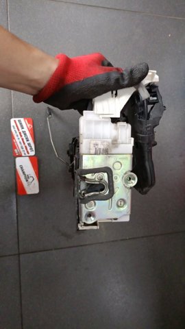 Замок передньої двері, правої — фото 5