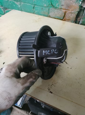 Двигун вентилятора пічки (обігрівача салону) — фото 5