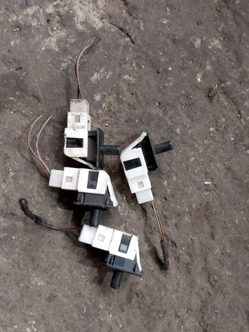 Датчик закривання дверей (кінцевий вимикач) — фото 14