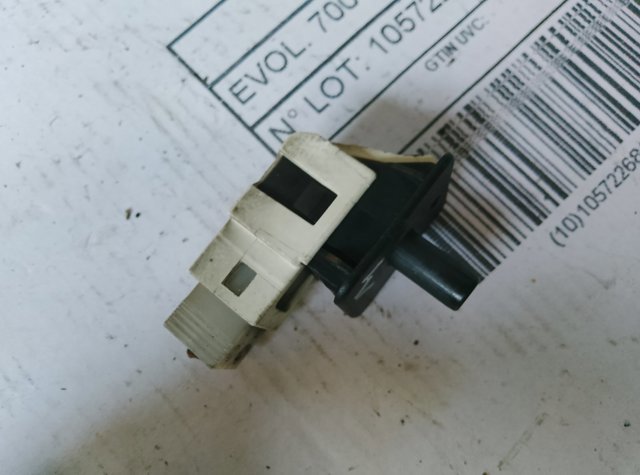 Датчик закривання дверей (кінцевий вимикач) — фото 4