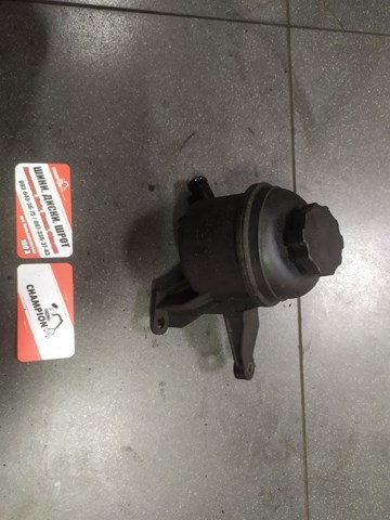 Бачок насосу гідропідсилювача керма — фото 4