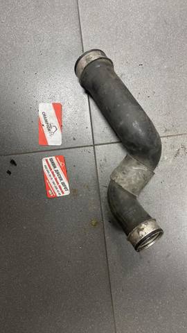 Шланг/патрубок інтеркуллера, нижній правий — фото 3