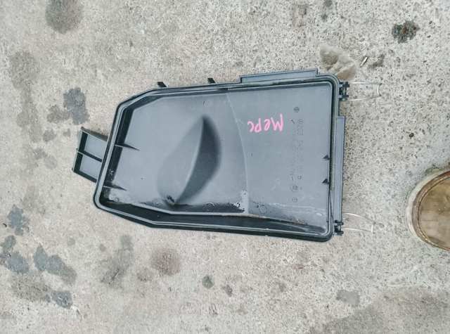 Кришка блоку запобіжників — фото 3