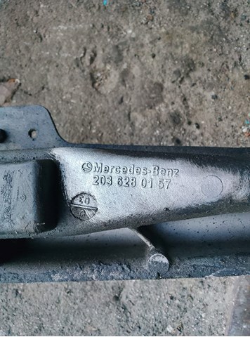 Балка передньої підвіски, підрамник — фото 2