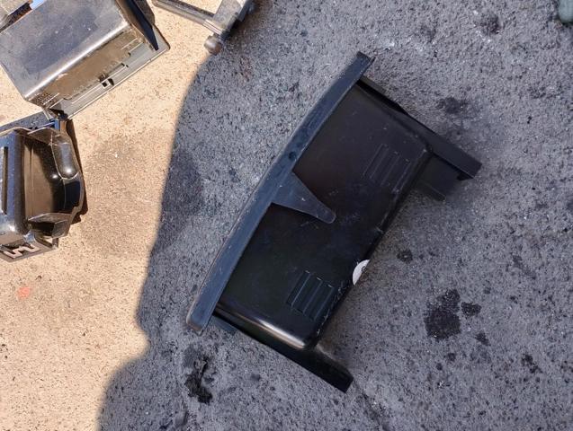 Бардачок під радіо — фото 7