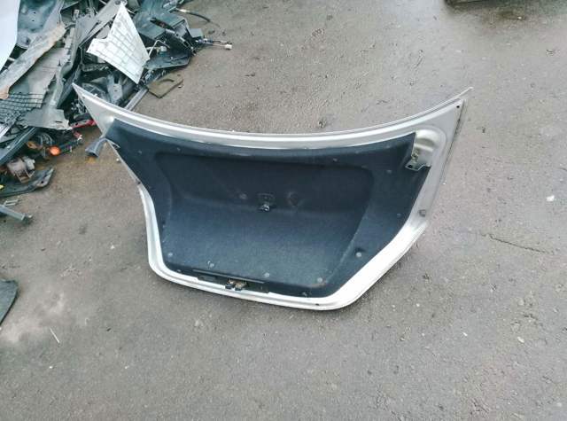 Кришка багажника — фото 5