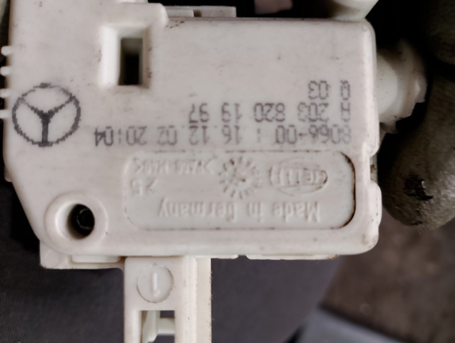 Замок відкривання лючка бензобаку — фото 5