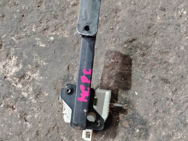 Замок відкривання лючка бензобаку — фото 9