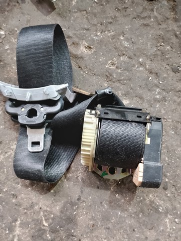 Ремінь безпеки — фото 5