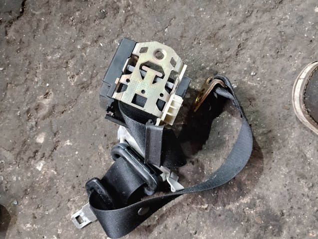 Ремінь безпеки — фото 3