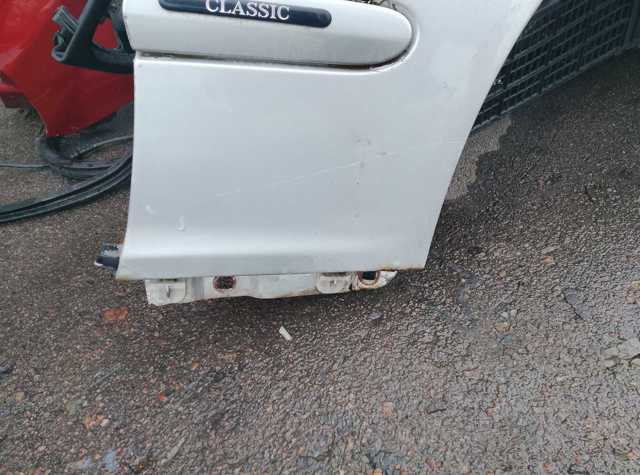 Крило переднє праве — фото 7