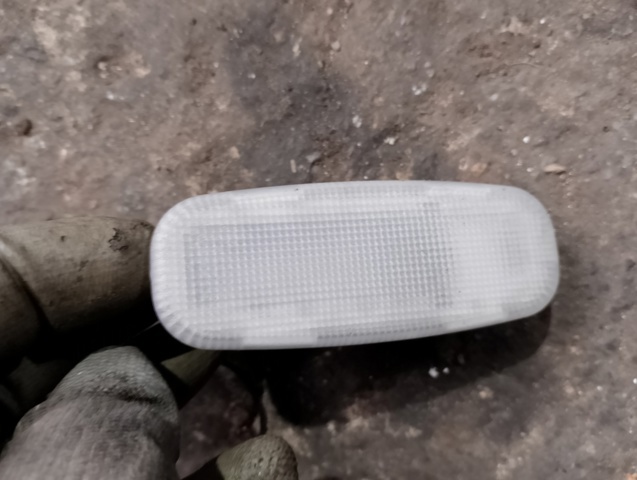 Плафон підсвітки багажного відсіку — фото 6