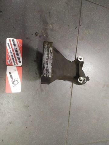 Кронштейн подушки (опоры) двигателя левой — фото 4