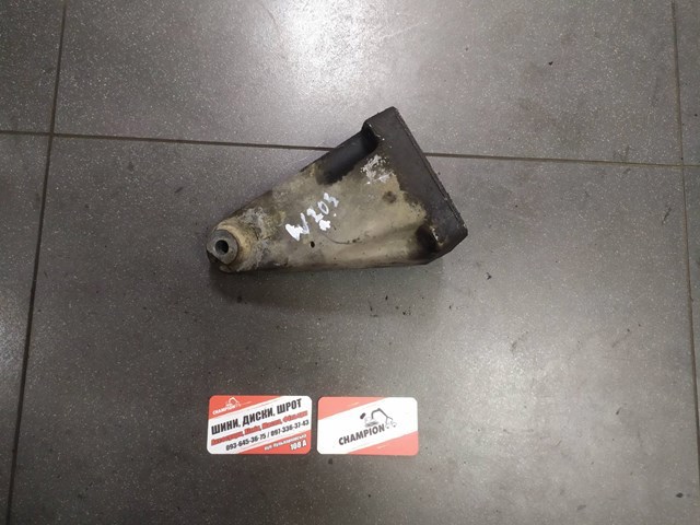Кронштейн подушки (опоры) двигателя правой — фото 3