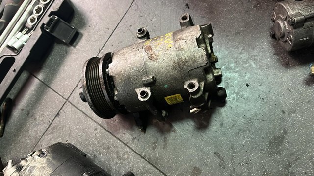 Компрессор кондиционера — фото 3