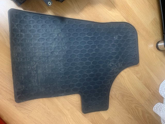 Килимок передній — фото 2