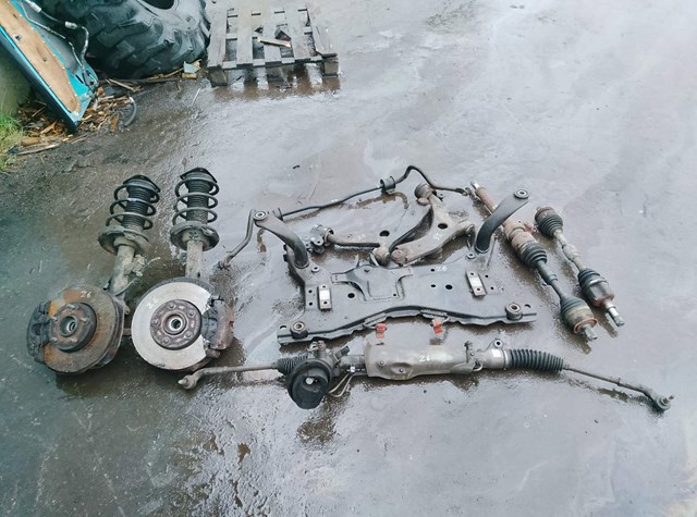 Амортизатор передний правый