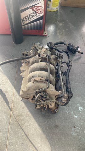 Впускной коллектор