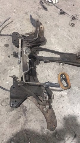 Рычаг передней подвески нижний левый