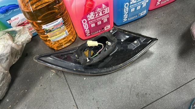 Фонарь задний правый внешний — фото 6