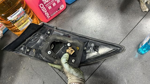 Фонарь задний левый внешний — фото 5