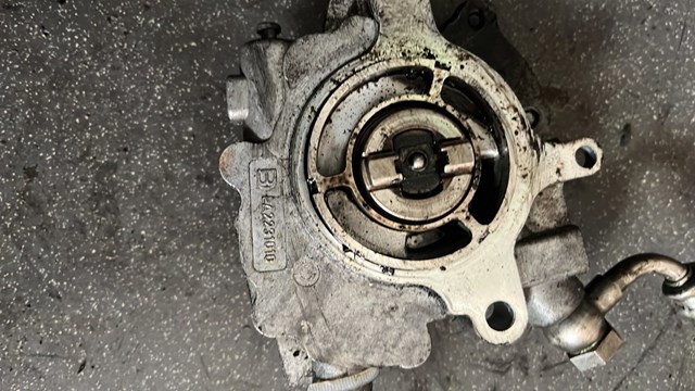 Насос вакуумный touareg — фото 3