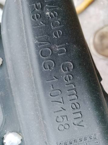 Оздоблення стійки — фото 2