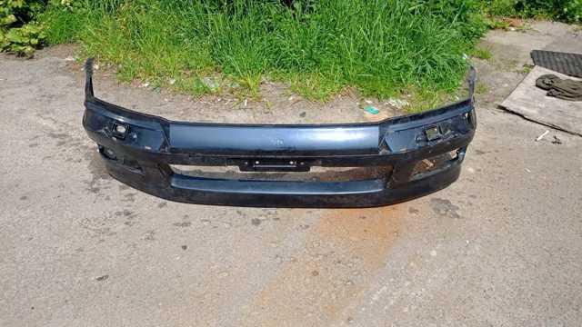 Бампер передній