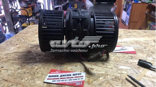 Моторчик печки на Renault Megane III