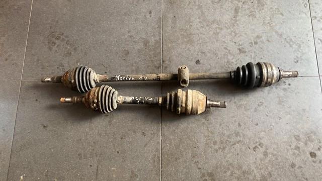 Полуось (привод) передняя левая