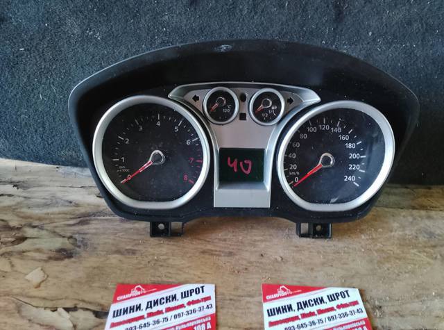 Панель приладів — фото 6