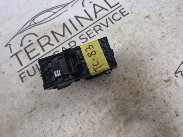 5G0959857EWZU VAG Кнопочный блок управления стеклоподъемником передний левый купить в Одесса