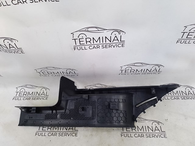 5NL863736A82V VAG Обшивка стойки кузова внутренняя задняя правая купить в Днепр