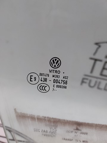 VAG 5NN845202A Стекло двери передней правой в наличии Украина
