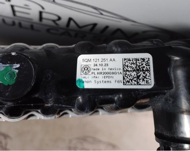 VAG 5QM121251AA Радиатор охлаждения двигателя в наличии Черновцы