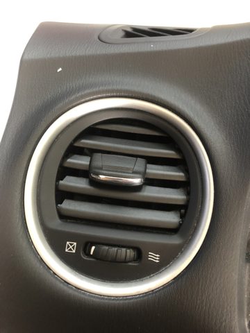 NISSAN 682009NF2A в наличии Тернополь