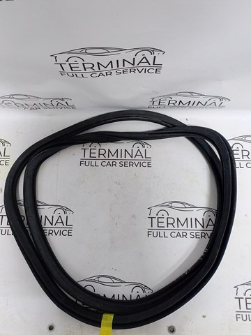 VAG 80A833721E Уплотнитель двери задней (на кузове) в наличии Черкассы