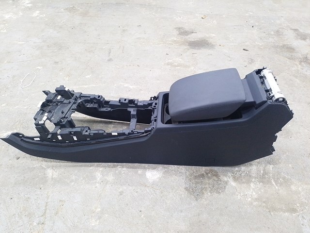 80B863241A6PS VAG Консоль панели управления центральная купить в Сумы