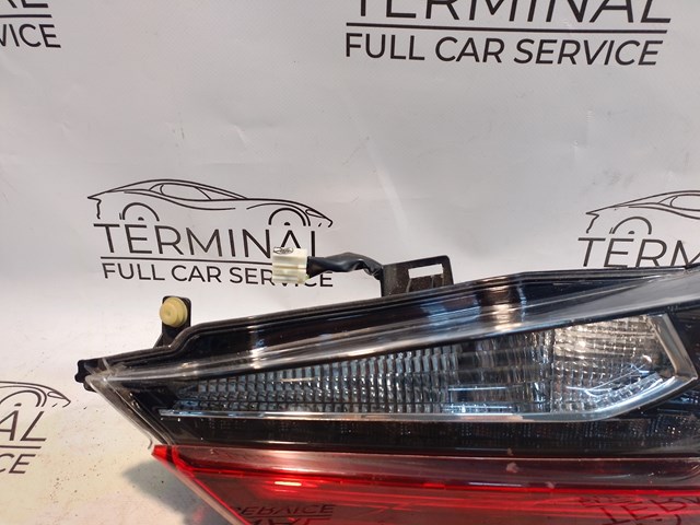 TOYOTA 815800E090 Фонарь задний правый внутренний в наличии Черновцы