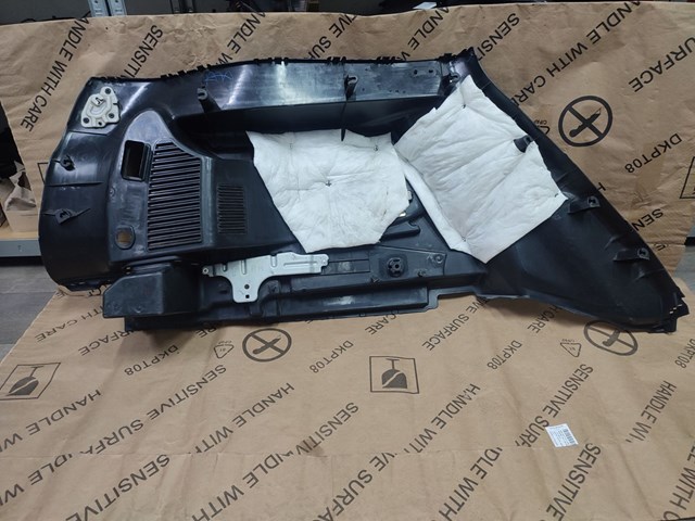 NISSAN 849504BA0A Облицовка багажного отсека правая в наличии Ирпень