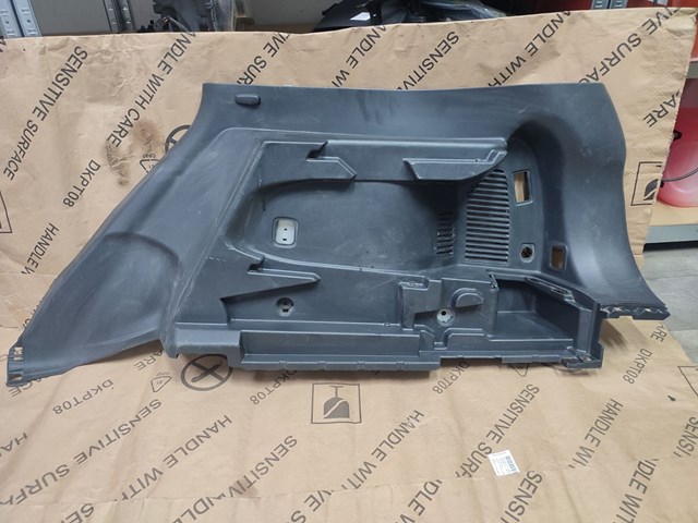 Облицовка багажного отсека, правая 849504BA0A NISSAN