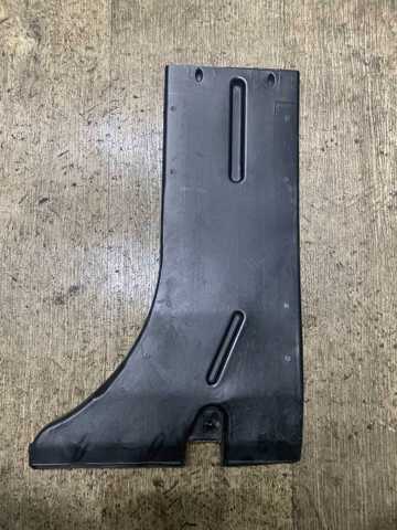 VAG 8W0819801A Воздуховод в наличии Черкассы