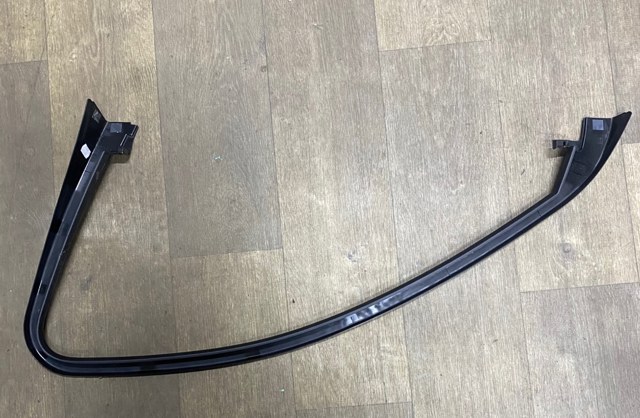 8W0867609 VAG Обшивка (облицовка) крышки багажника (двери 3/5-й задней) купить в Ужгород