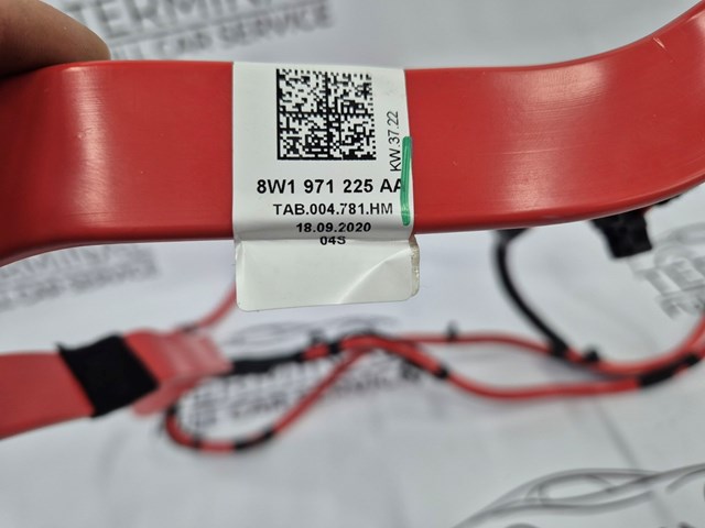 VAG 8W1971225AA в наличии Львов