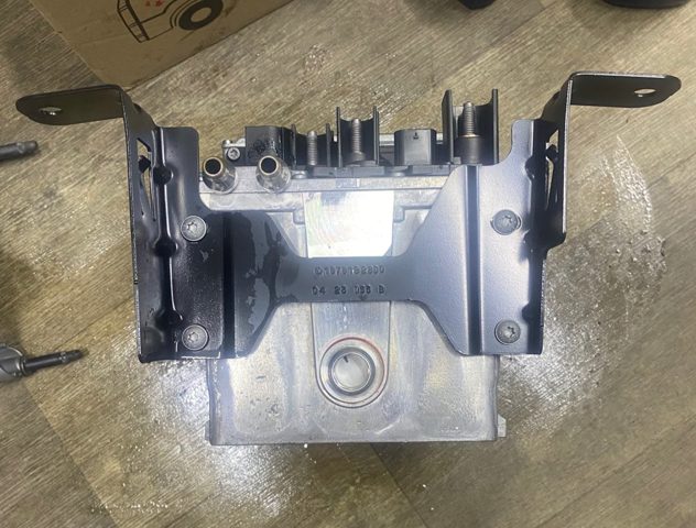 MERCEDES A0009824420 Аккумулятор в наличии Николаев