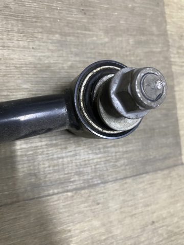 A1673502500 MERCEDES Поперечный рычаг задней подвески купить в Кривой Рог