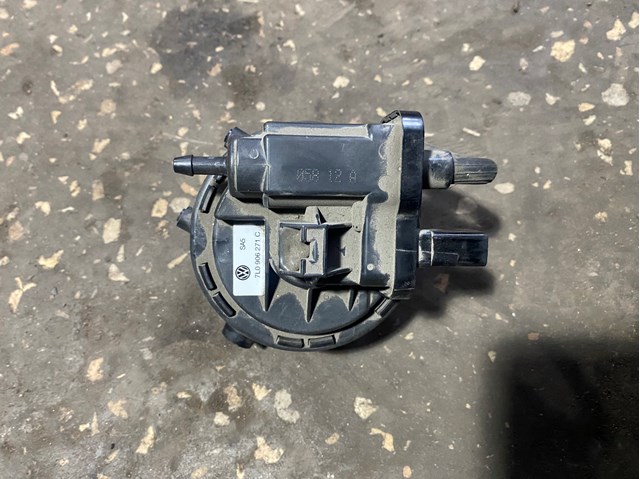 Насос диагностики течи в баке 7L0906271C VAG
