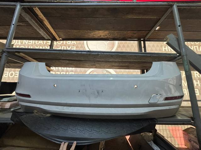 Бампер задний 51127312733 BMW
