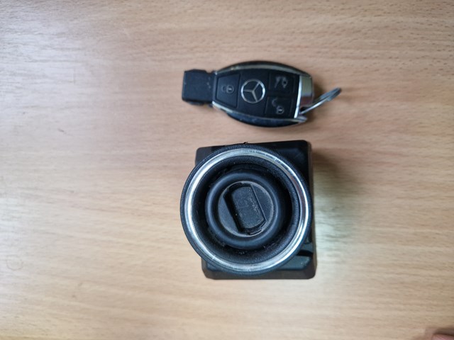 1645451508 MERCEDES купить в Полтава