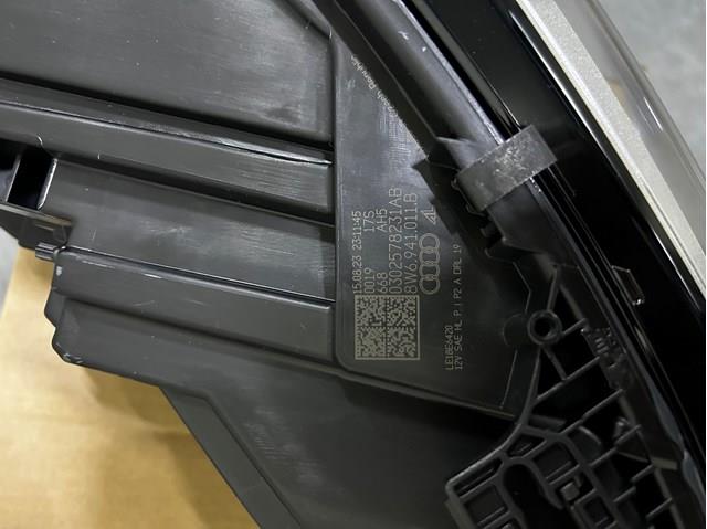 VAG 8W6941011B Фара левая в наличии Винница
